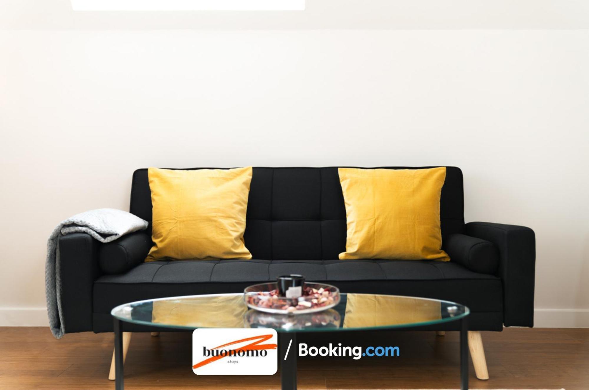 Two Bedroom Apartment At Buonomo Stays Short Lets & Serviced Accommodation Londra Esterno foto