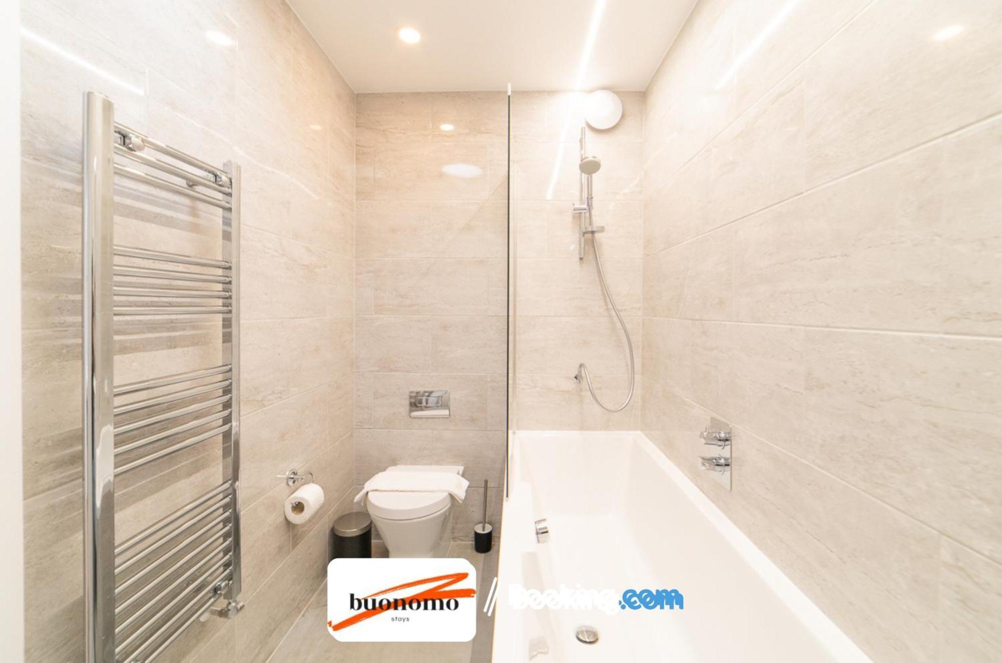 Two Bedroom Apartment At Buonomo Stays Short Lets & Serviced Accommodation Londra Esterno foto